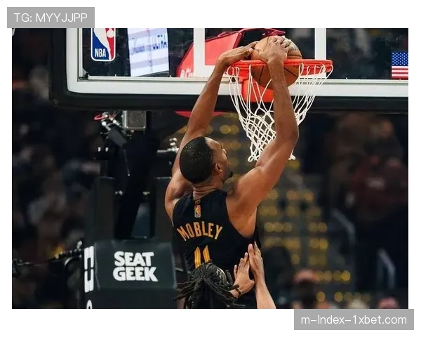 骑士内线双塔战术执行 莫布利阿伦禁区统治力压制篮网 骑士内线双塔战术执行 莫布利阿伦禁区统治力压制篮网