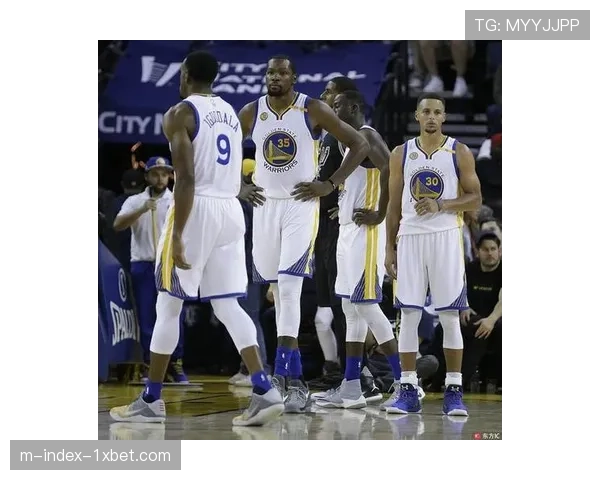 深圳队11连胜期间进攻效率跃升,体系升级效果显著 深圳队11连胜期间进攻效率跃升,体系升级效果显著